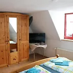 Zur Weintraube 2*